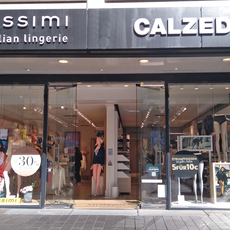 Abbildung: Umbau und Retail Design eines Ladengeschäfts – Calzedonia-Intimissimi in Mannheim P6 20-21