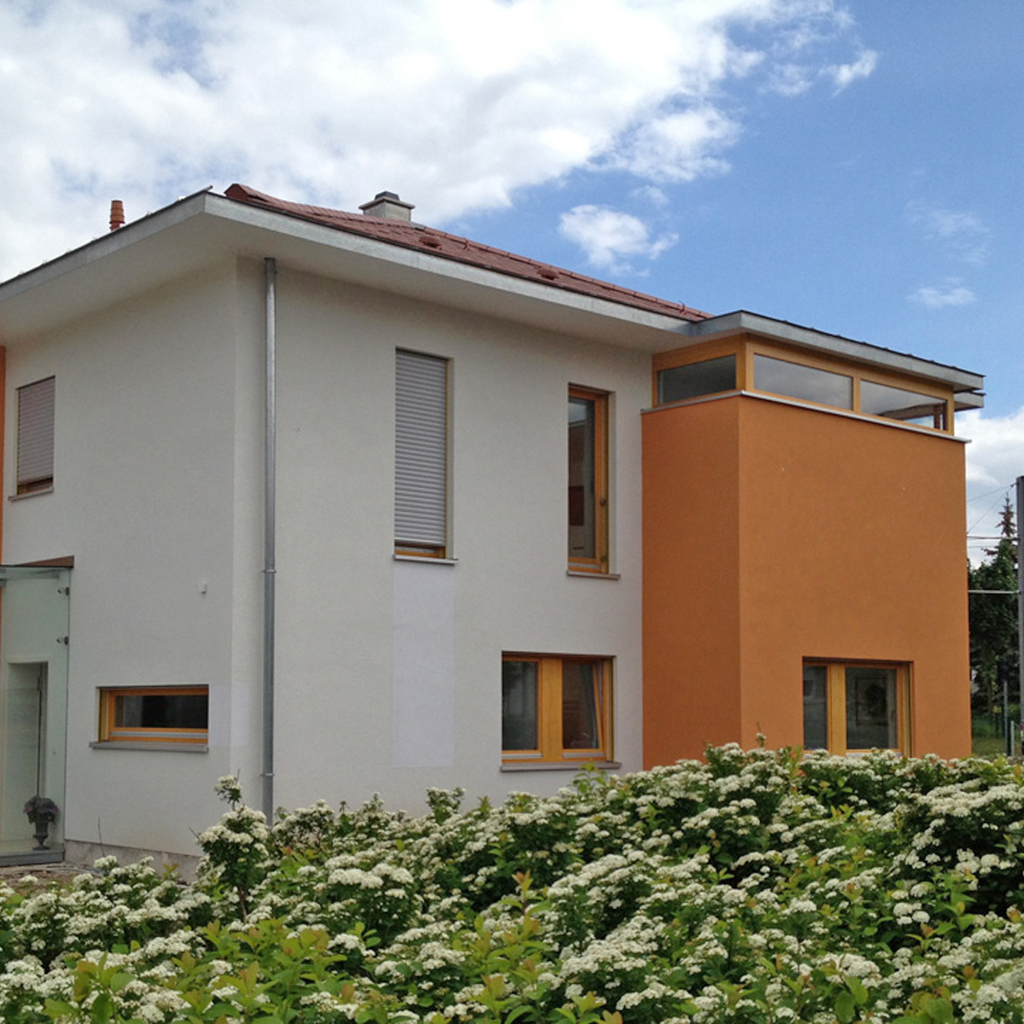 Abbildung: Haus Ensslen in Mannheim-Wallstadt - Neubau eines Wohnhauses mit Arztpraxis und Labor